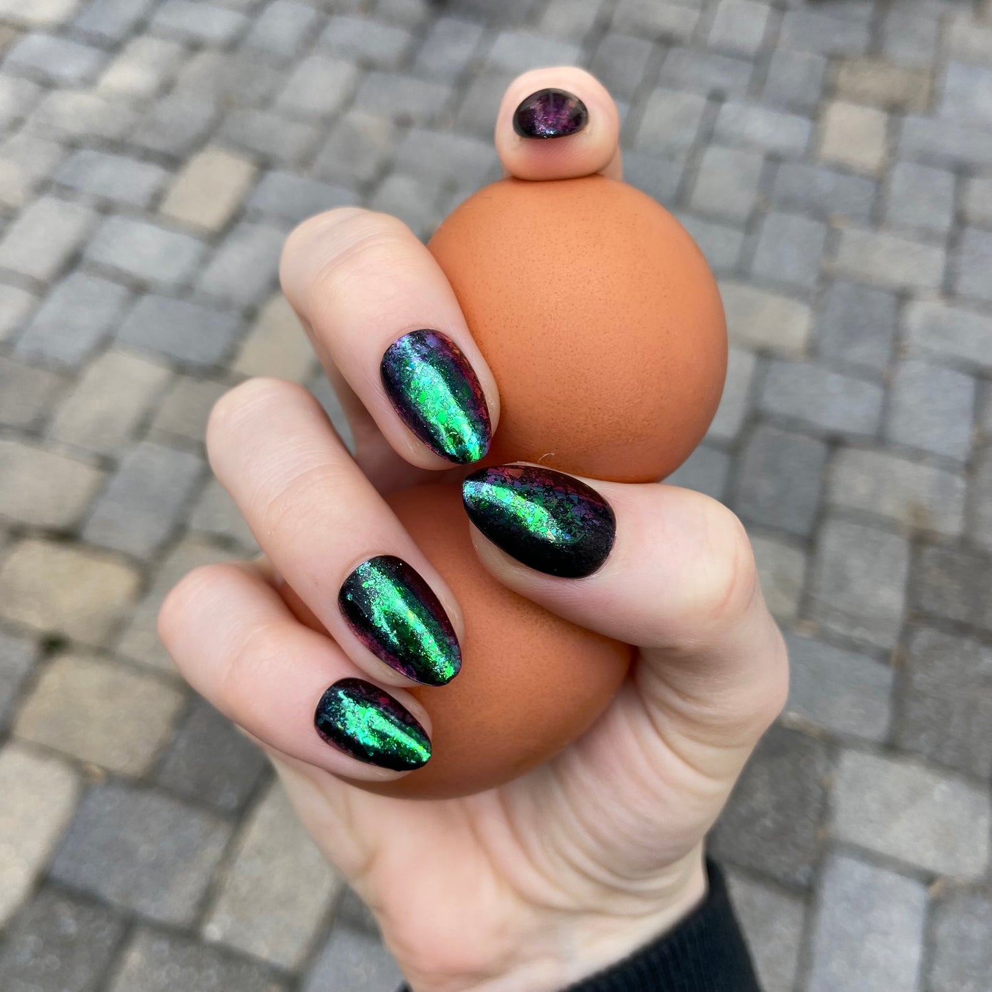 DRAGON EGG